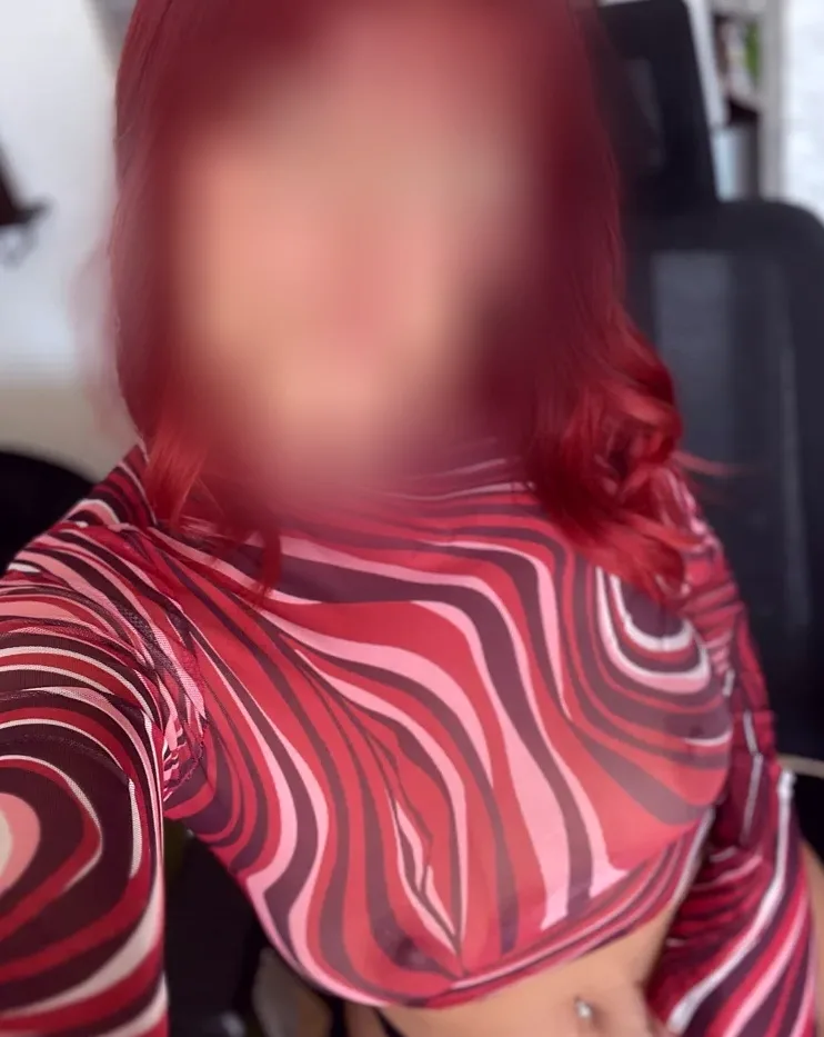 Anna, 26