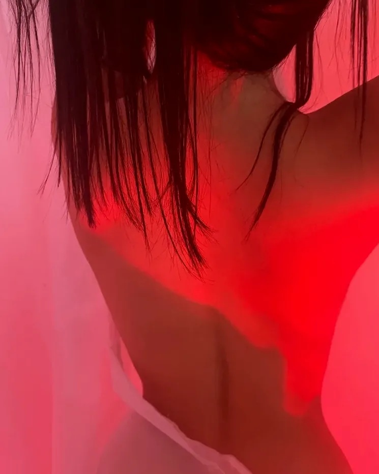 Cara, 23