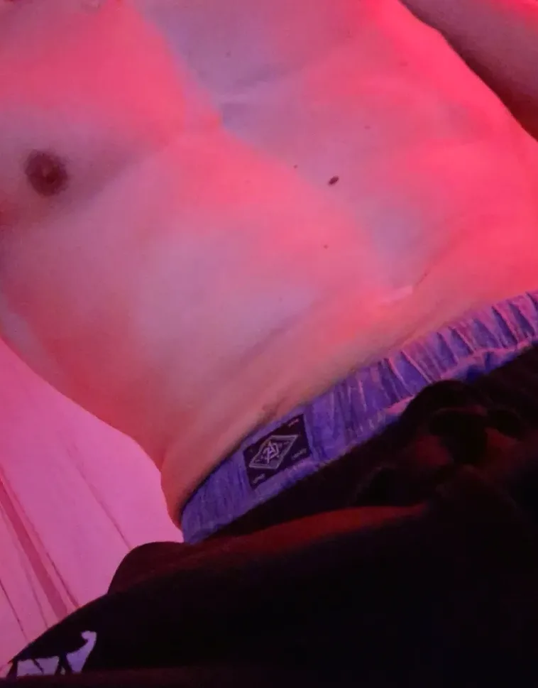 Hanna, 26