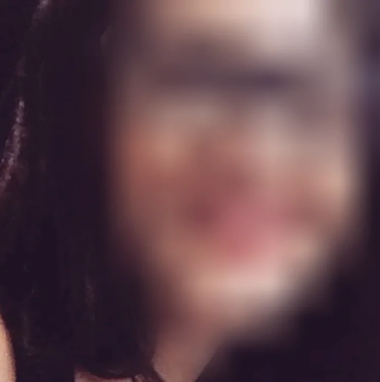 Helena, 25