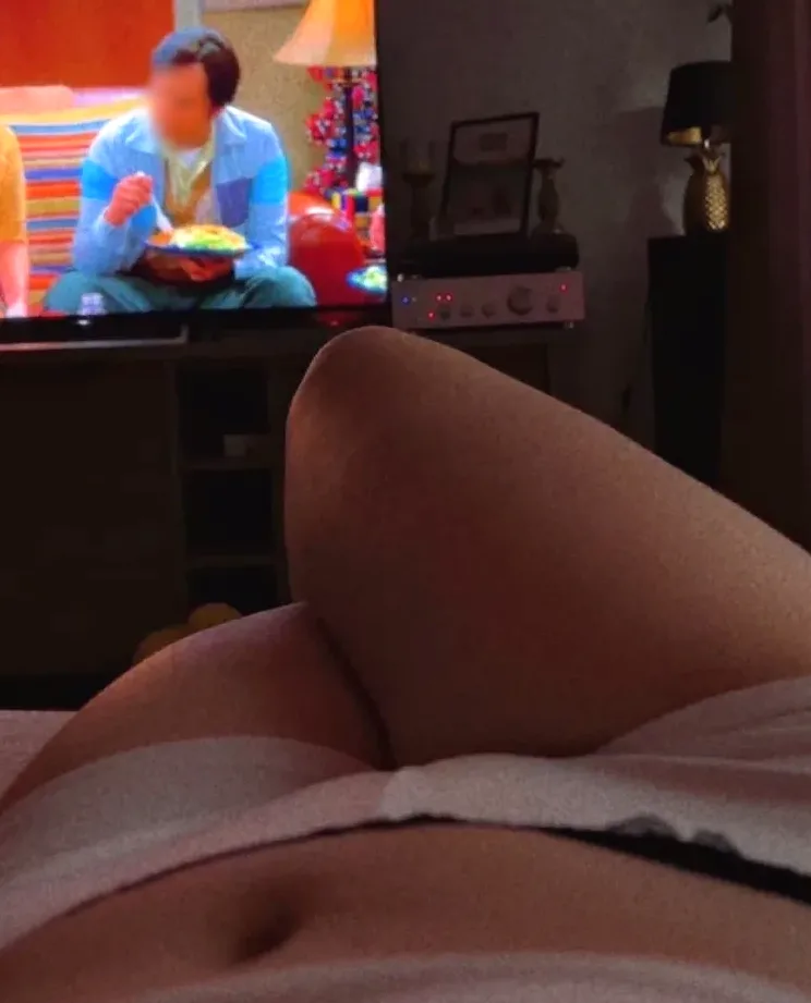 Lara, 26