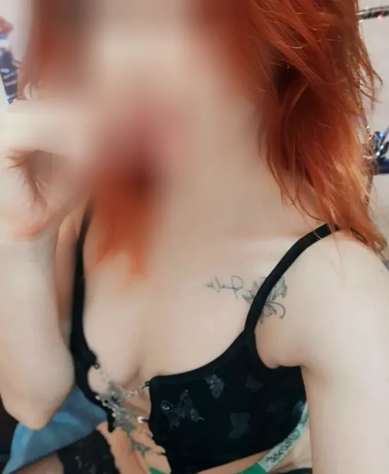 Lotta, 27
